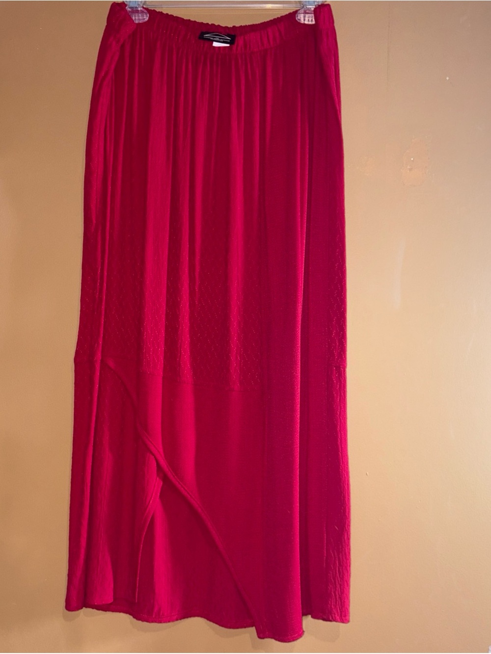 HC782. NWT Anthony Mark Hankins Skirt Large Red In Color Pullon